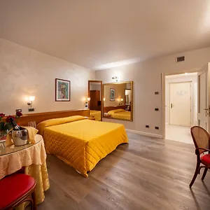 Sporting Motel